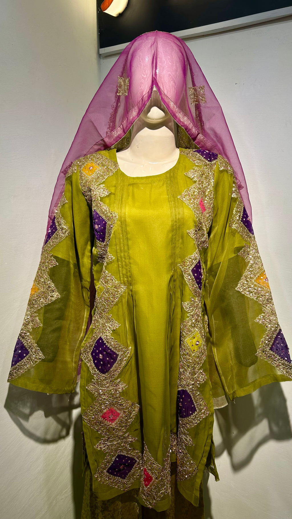 Zehra-e-gul’ moungia 3pc